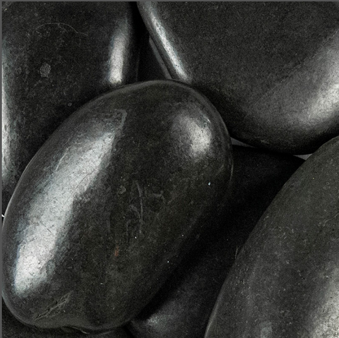 (6036) Black Polished Pebble 2-3.5inch (40lb bag)